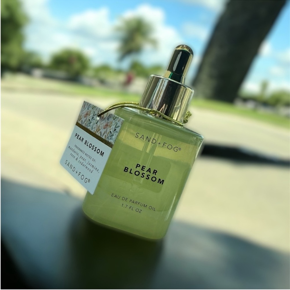 SAND + FOG Pear Blossom Eau de Parfum Oil